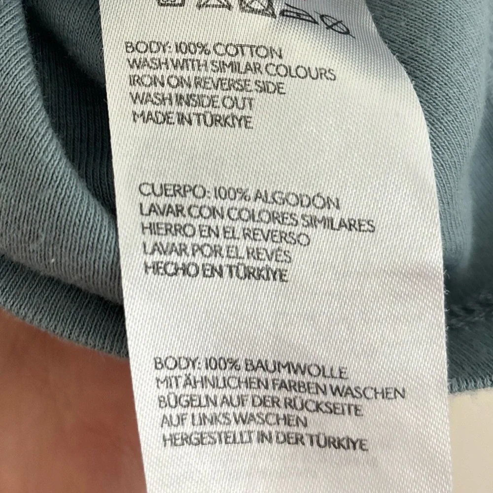 Urban Outfitters blue baby tee - size small - Picture 4 of 5